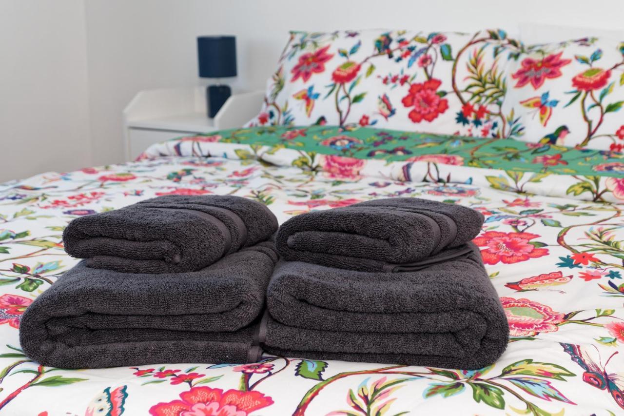 Modern, But Cosy *